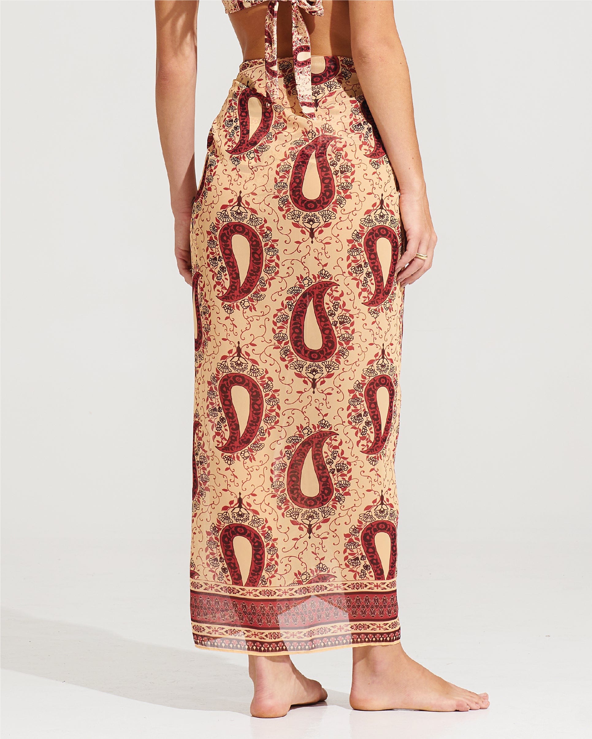 Morrato Cover-Ups OS Valerie Pareo Ophelia Chamois